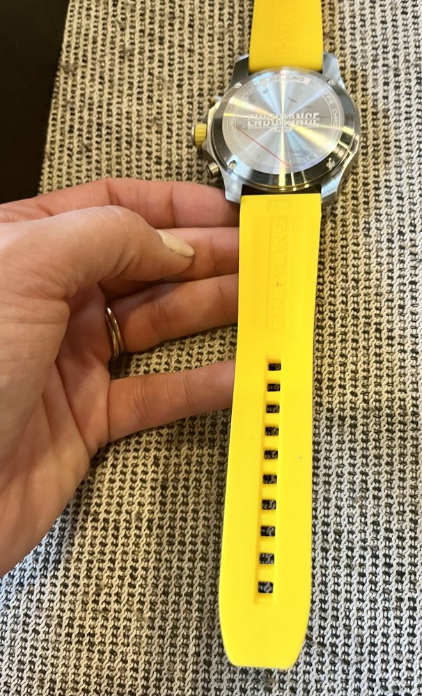 Zegarek zolty silikonowy super
