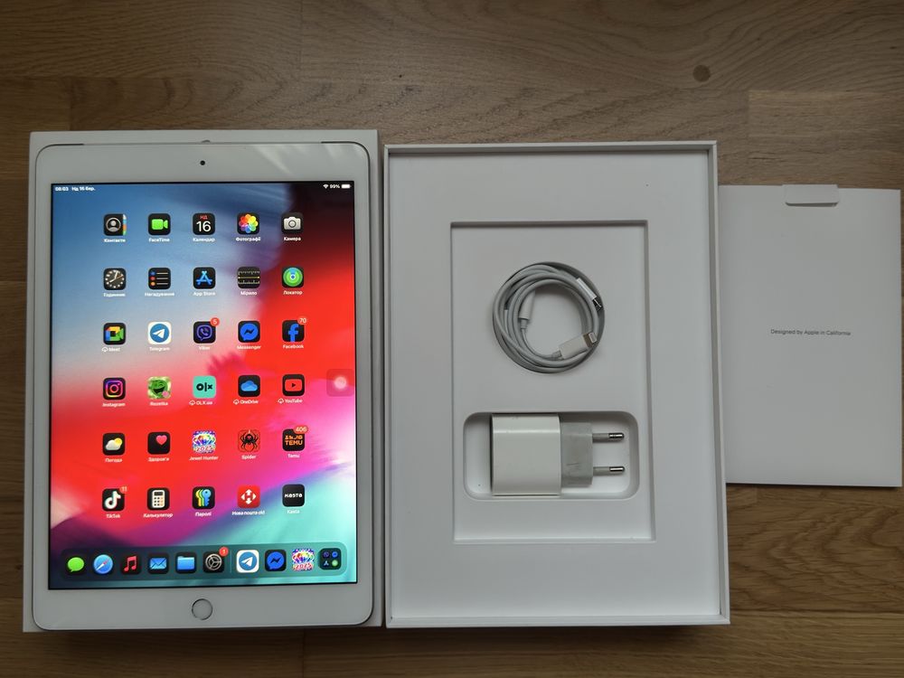 Планшет Apple iPad 10.2" Wi-Fi + Cellular 32 GB Silver 2020 UACRF
