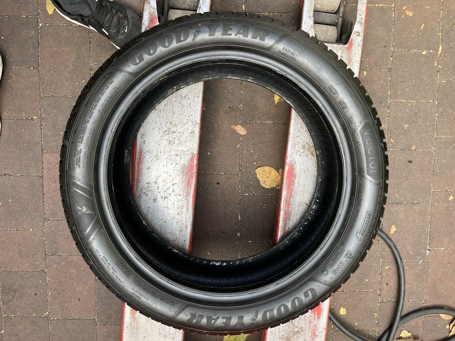 1szt. 205/50/17 Goodyear Vector 4Season Gen-3 2024r. 100%