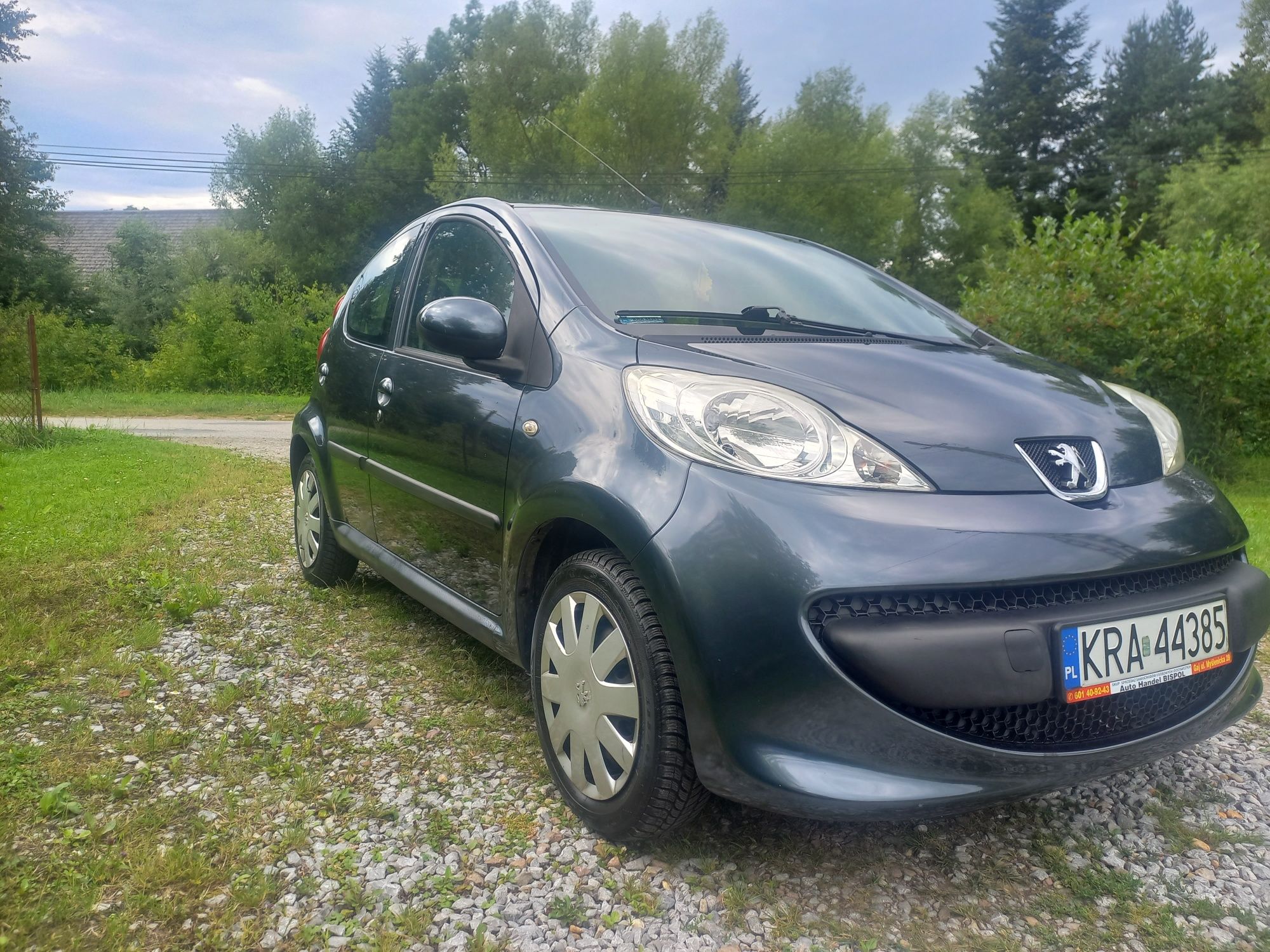 Pegeuot 107 niski przebieg silnik toyoty