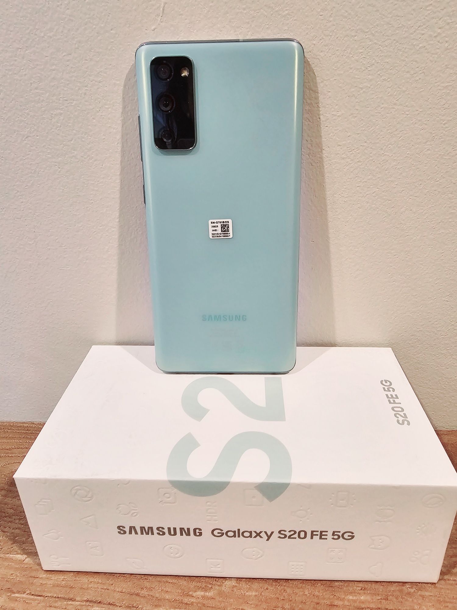Telefon Samsung galaxy S20FE 5G