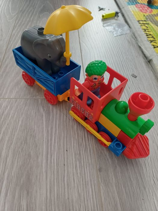 Lego Duplo Cyrkowy pociąg
