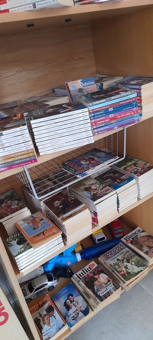 Venda livros B desenha Mónica jovem e outros,