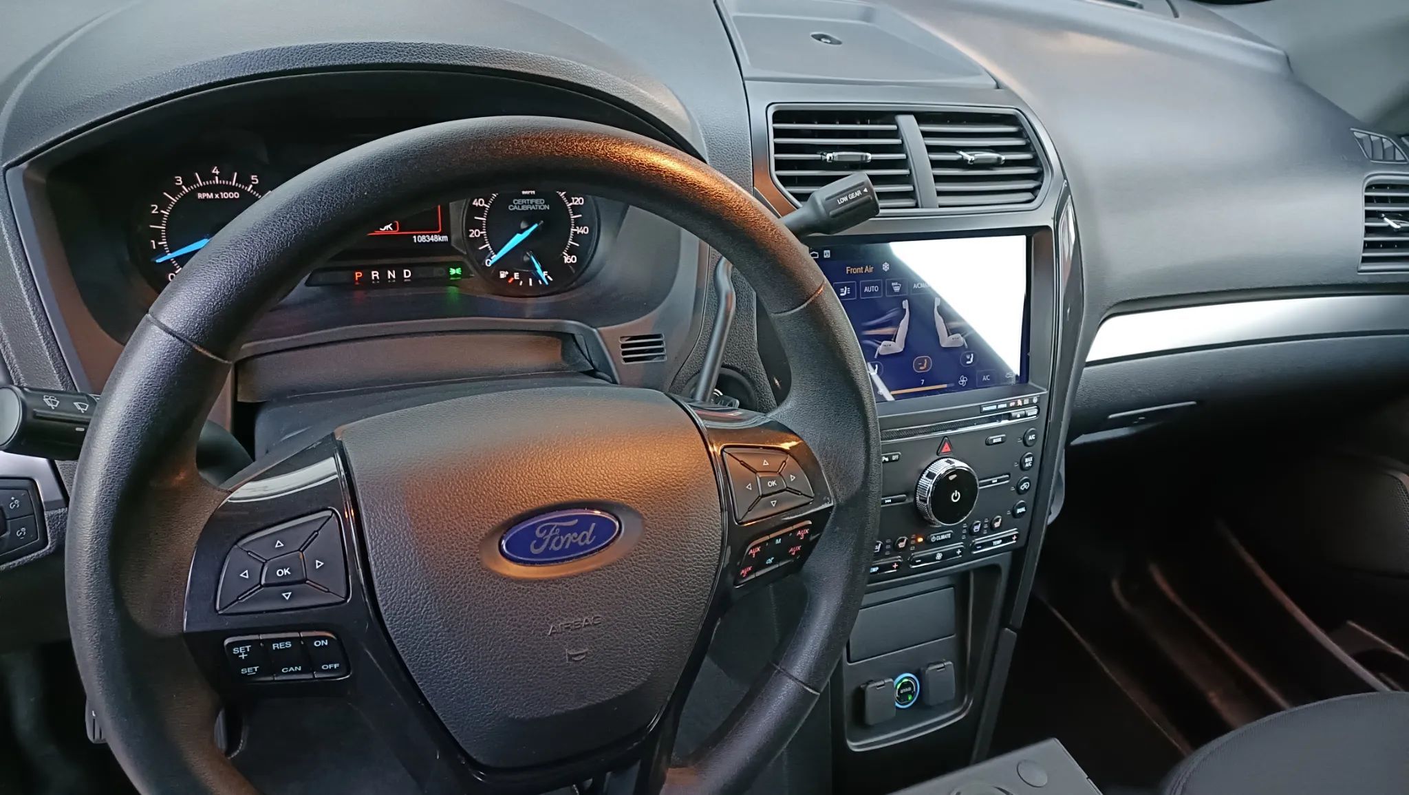 Ford Explorer Police Interceptor AWD Radiowóz