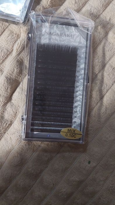 Вії Nagaraku чорні