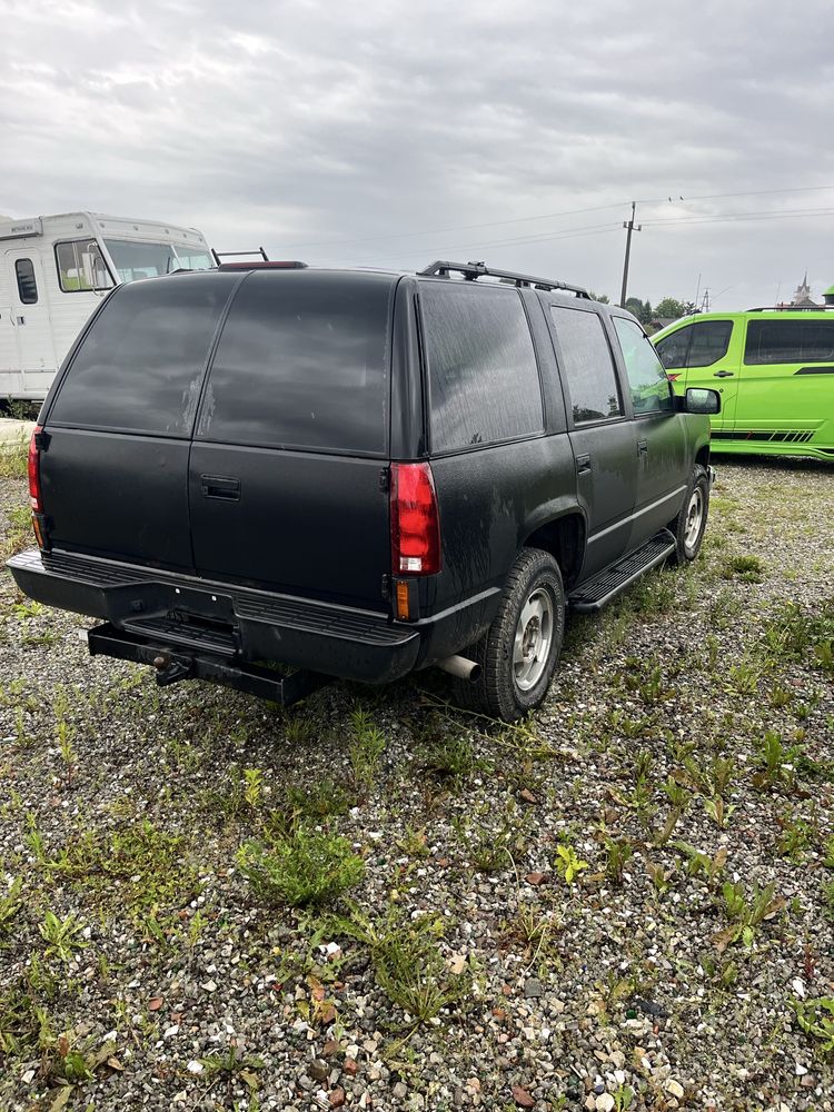 Chevrolet tahoe 5.7 V8 4X4 suburban yucon offroad