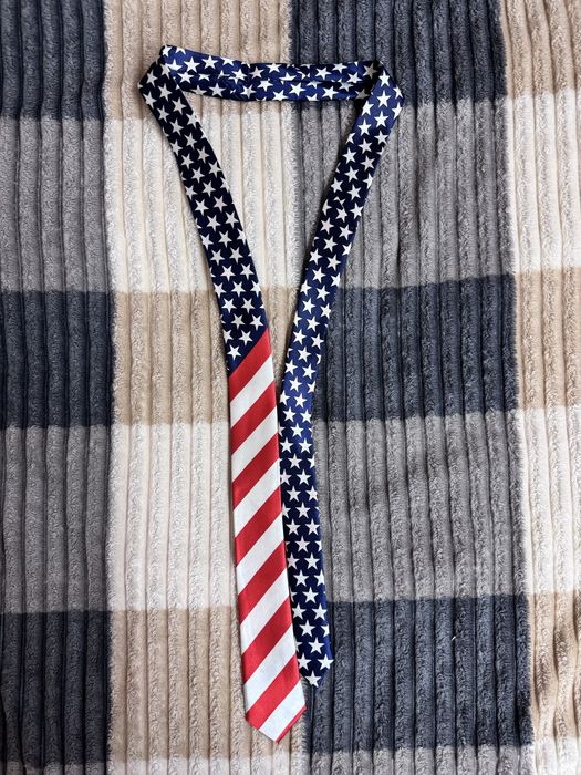 Галстук Америка, USA