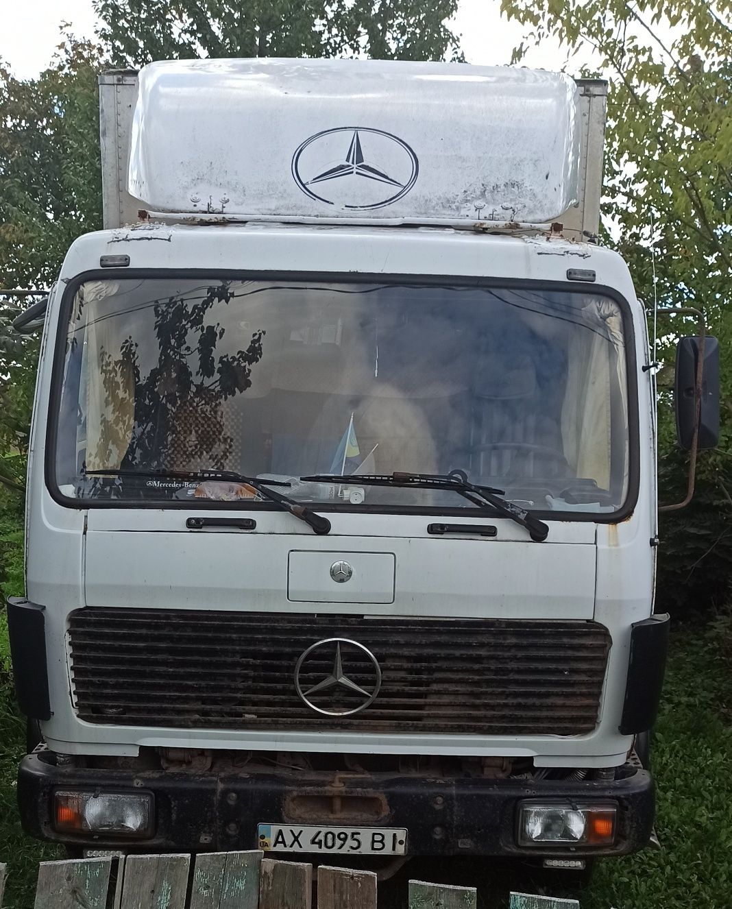 Mercedes-benz 1217