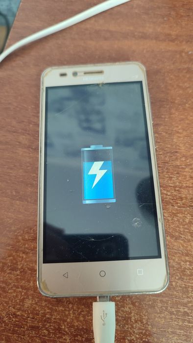 НЕробочий телефон Huawei Y3 II (LUA U-22)