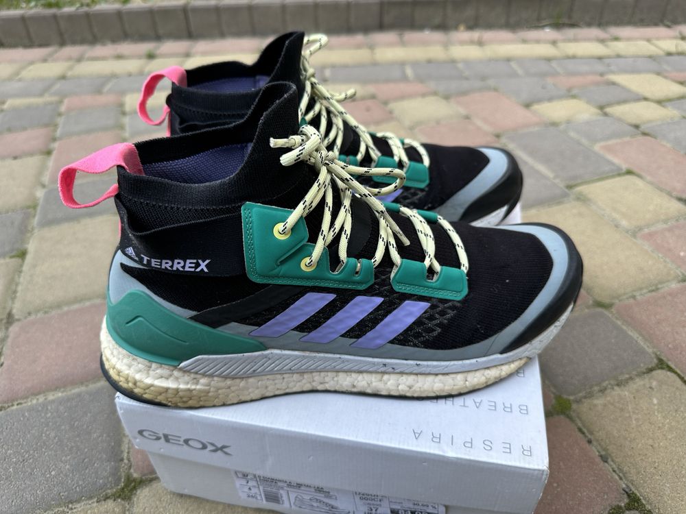 Кросовки Adidas Terrex 44р на бусті легкі