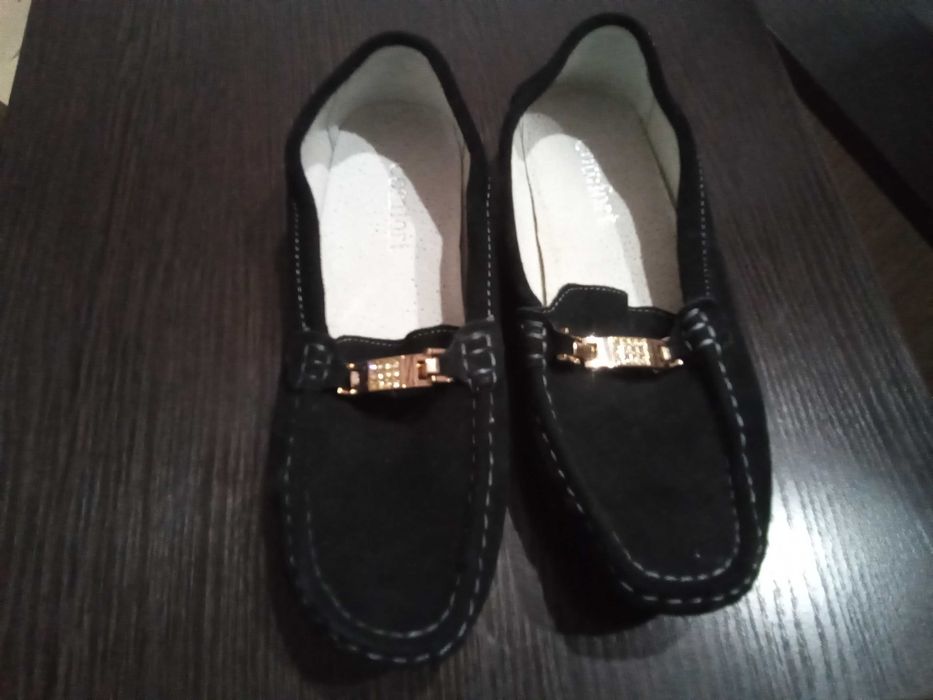 Мокасини нові замшеві р. 36