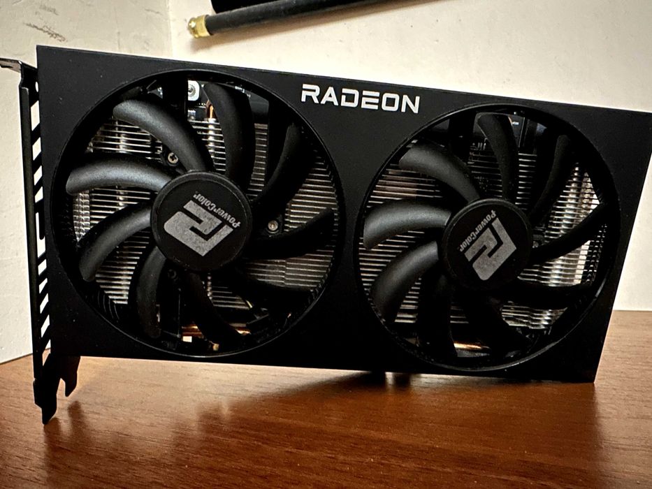 Radeon RX 6600 замінена термопаста