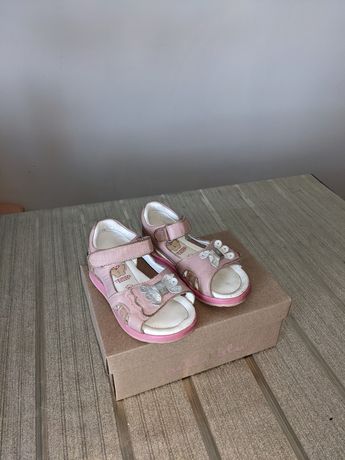 Różowe sandałki, sandały dla dziewczynki lasocki, rozmiar 23