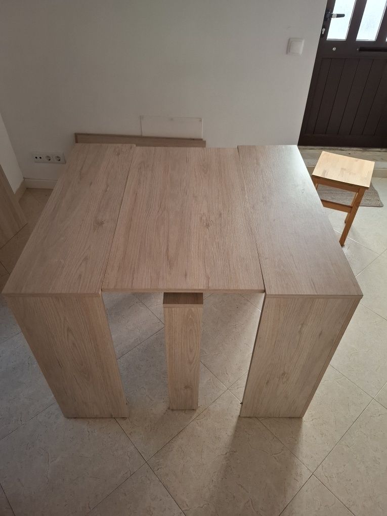 Mesa extensível em excelente estado