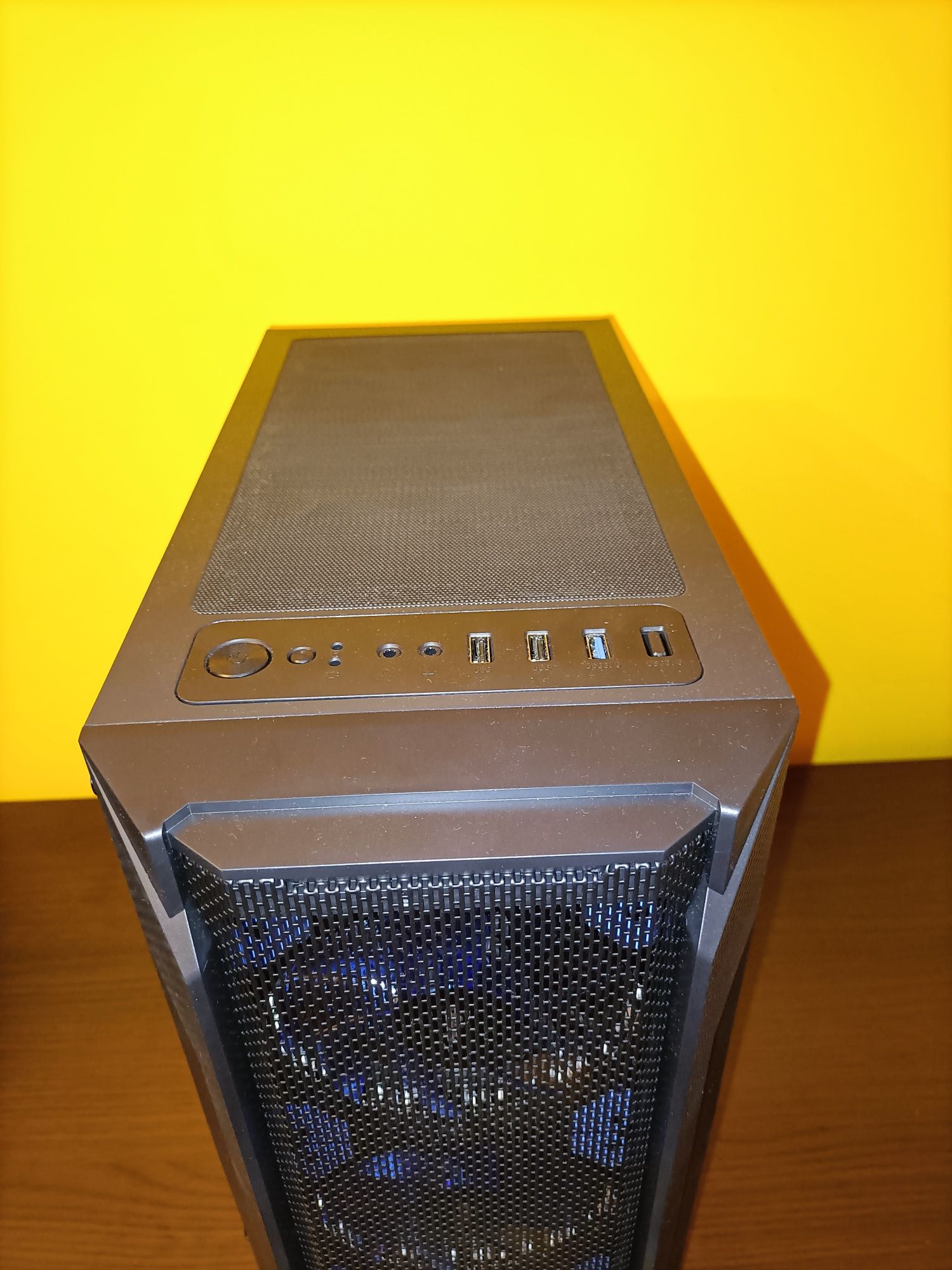 Komputer Xeon + 16GB RAM + NOWY SSD + NOWA obudowa + Chieftec + RGB PC