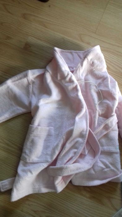 sprzedam szlafrok dla dziewczynki