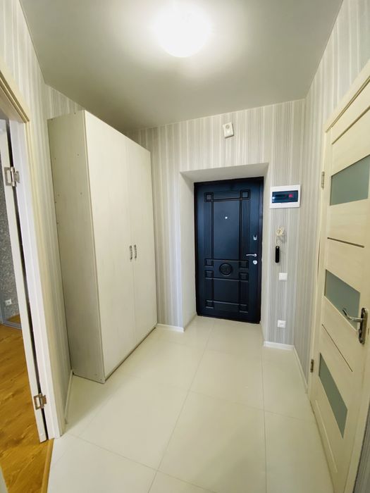 Квартира подобово: Сучасна квартира неподалік від центру