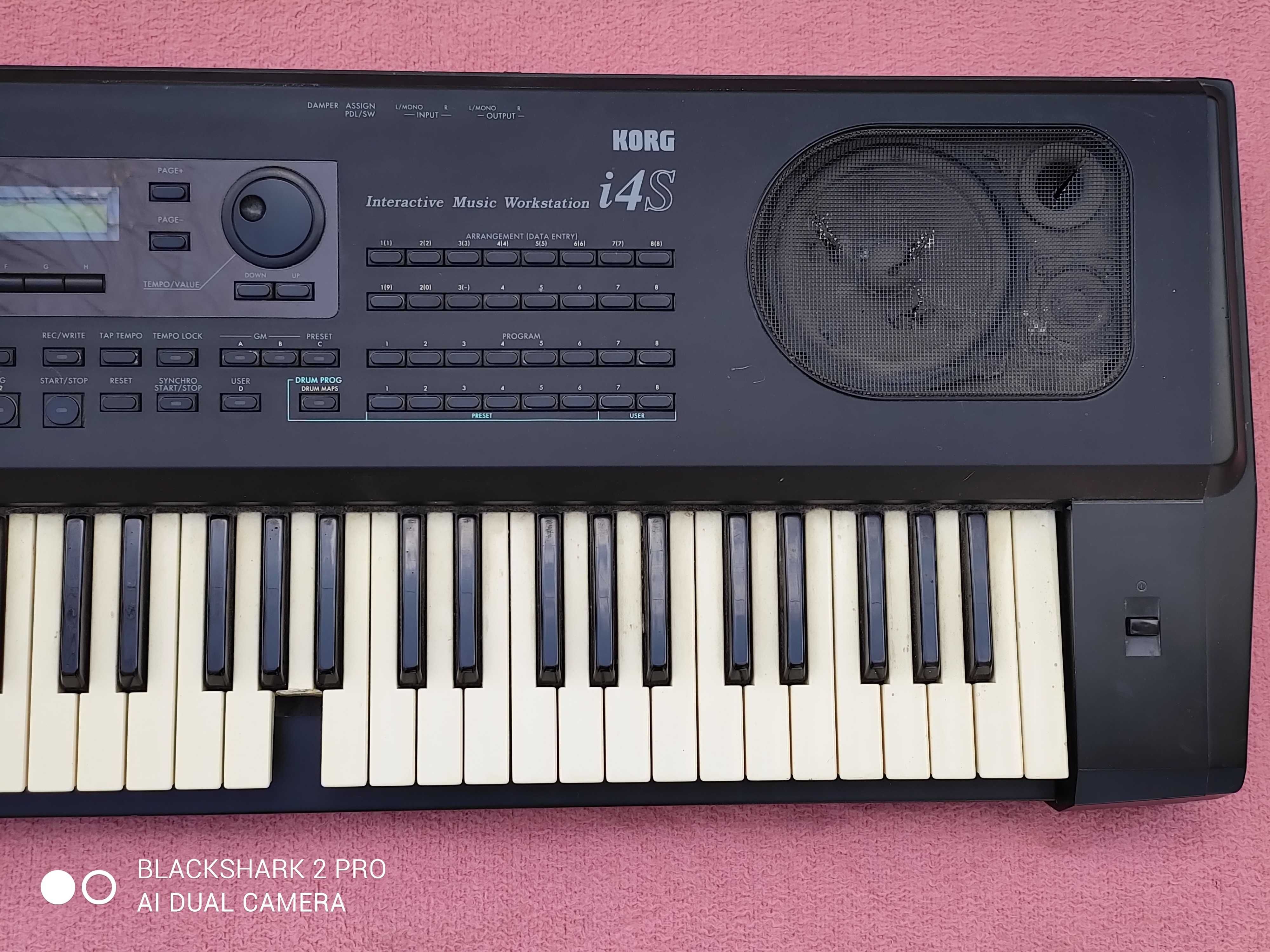 keyboard Korg i4S