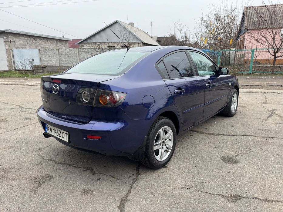 Продам авто MAZDA 3