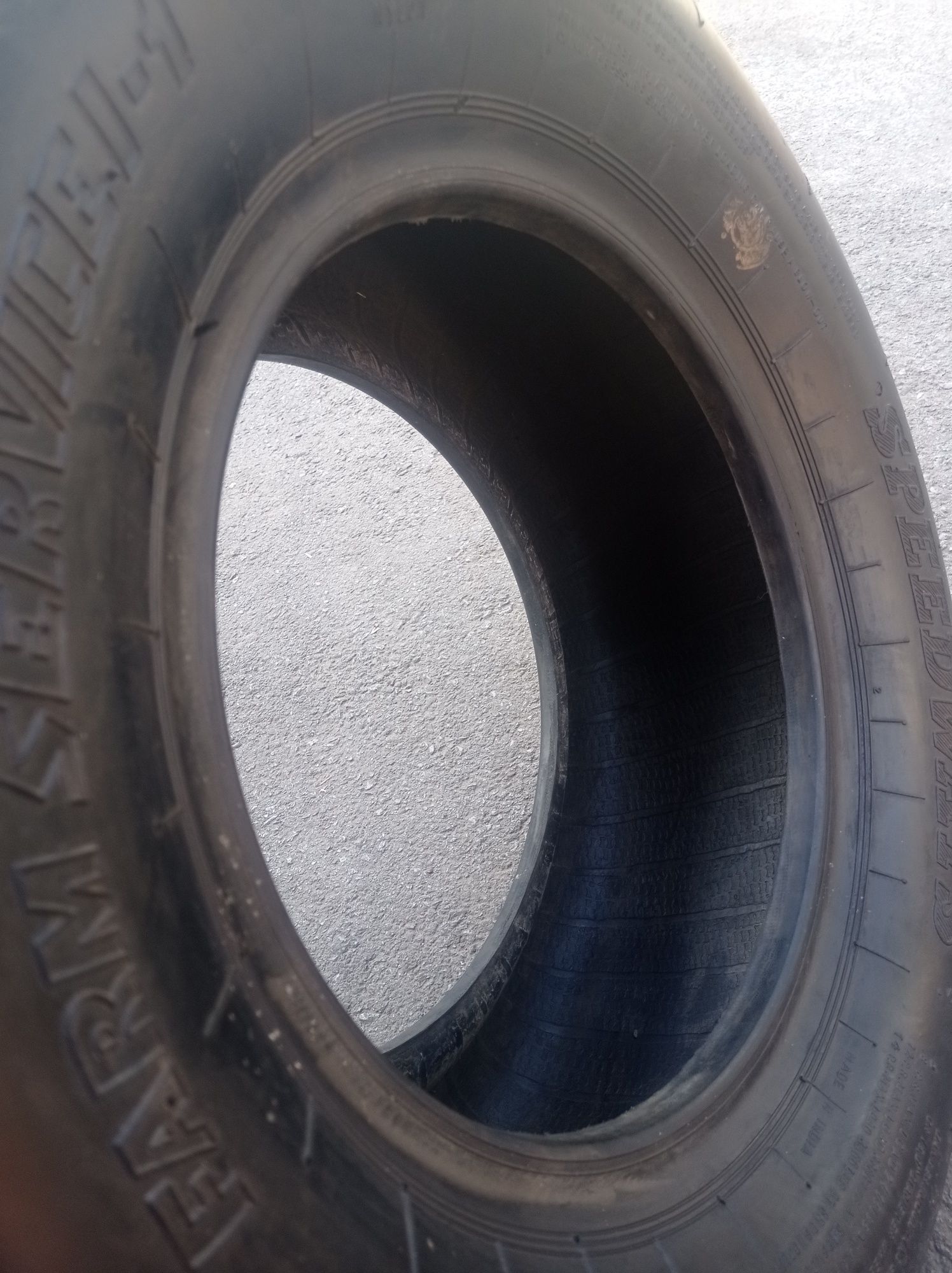 Продам Колесо Покришку, скат 11L-15 для сг техніки.