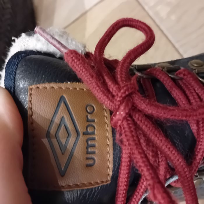 Umbro zimowe buty modne 37