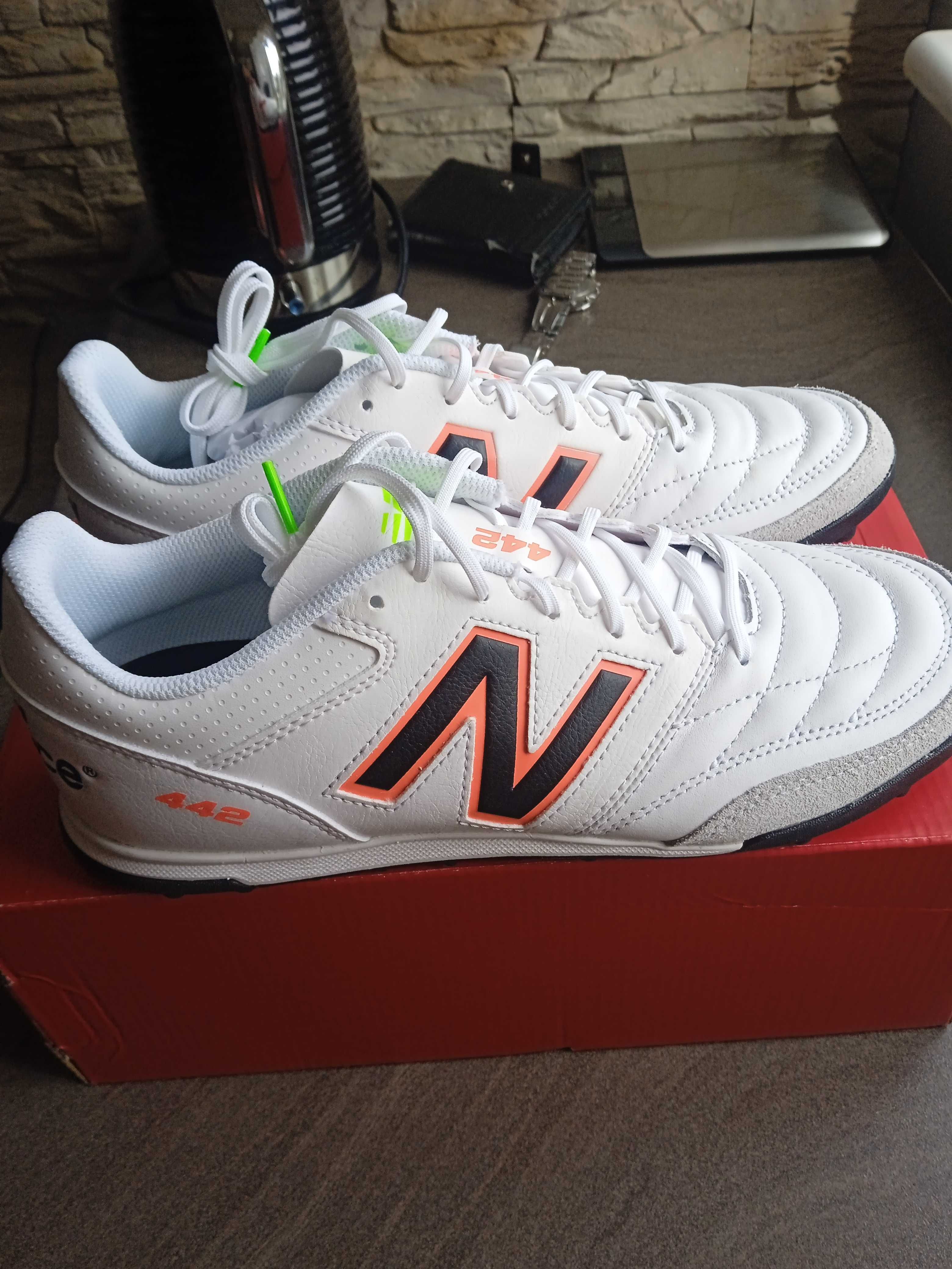 Turfy męskie New Balance MS42TWD2 – białe 43