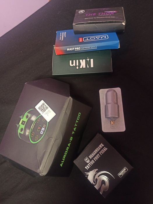 Оригінальнмй блок аврора aurora продаю є ще педаль .