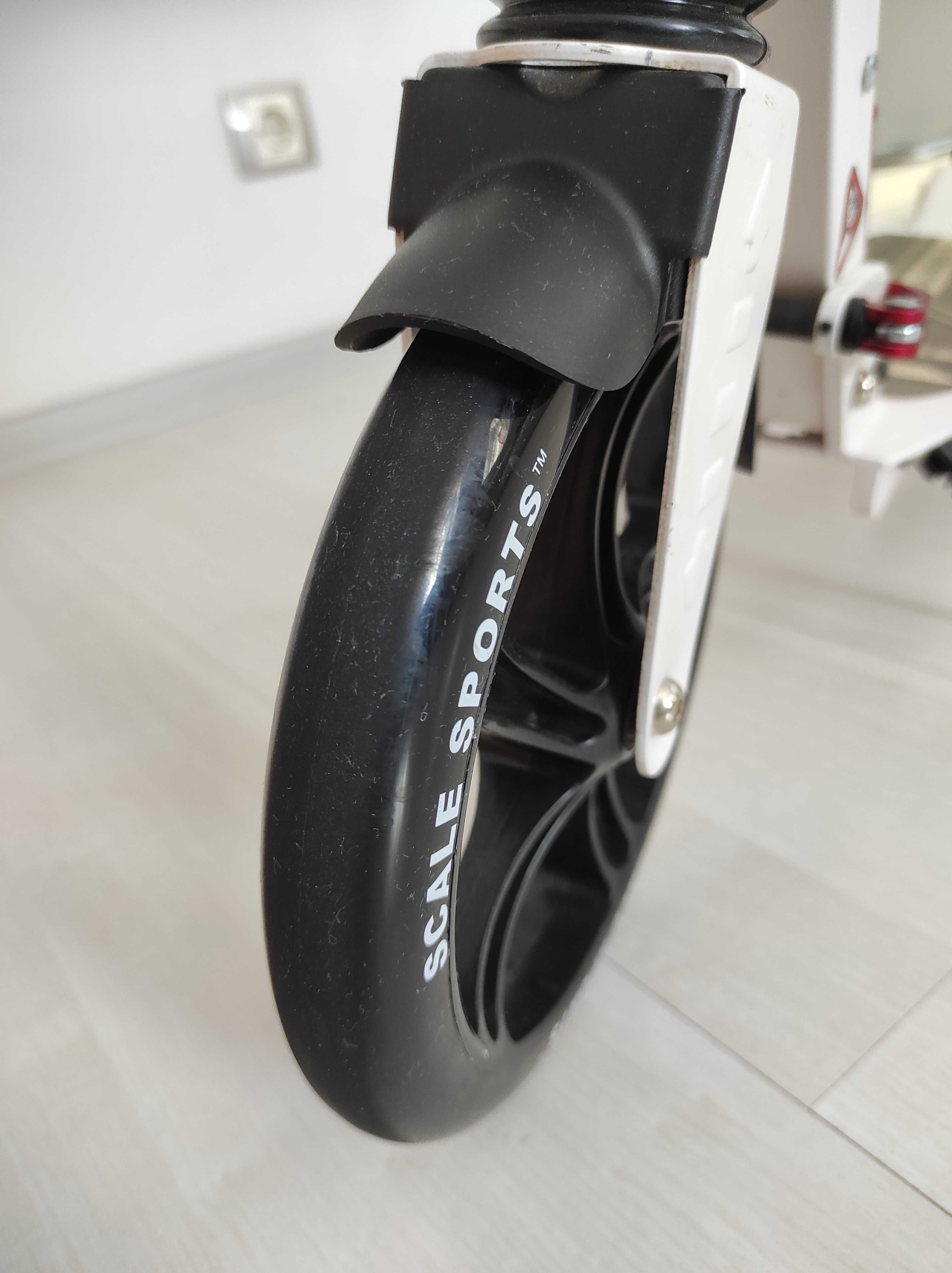 Самокат Scooter Scale Sports SS-04 (White)