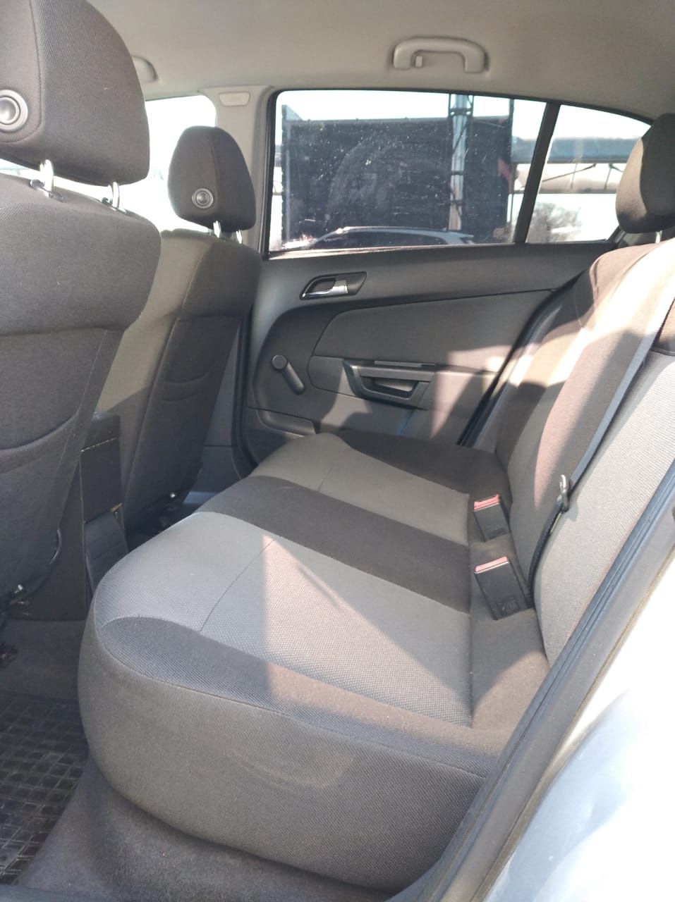 Opel Astra h 2004