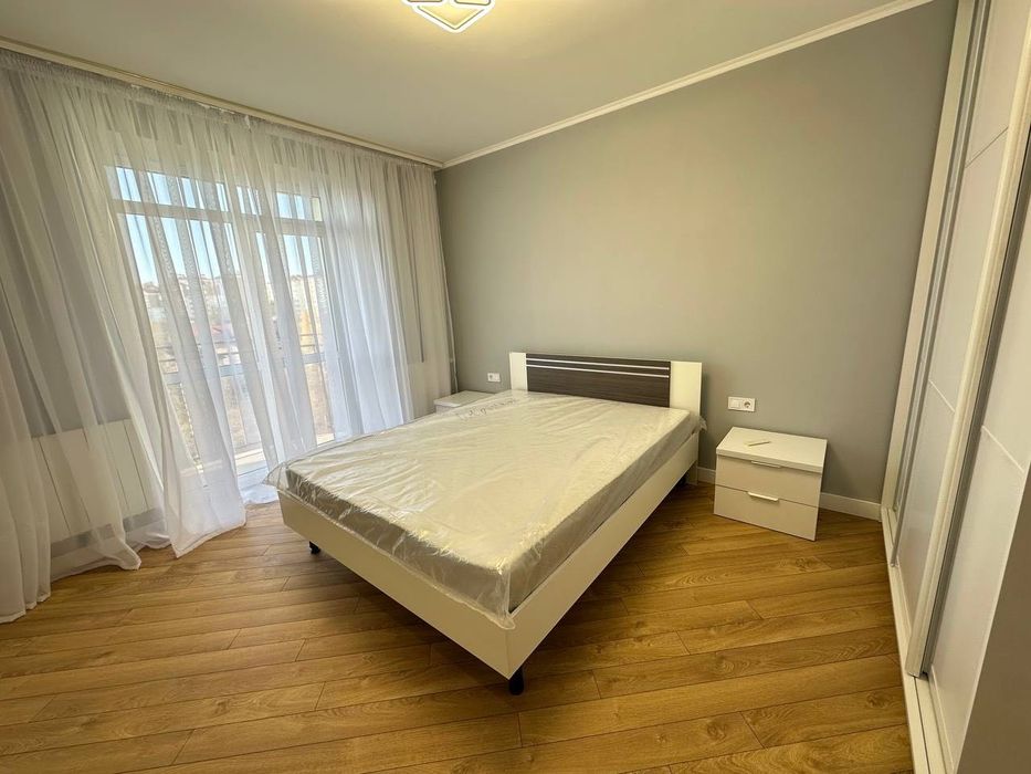 Оренда 3 км квартири в ЖК закритого типу