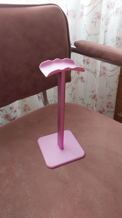Підставка під навушники. Headset stand.