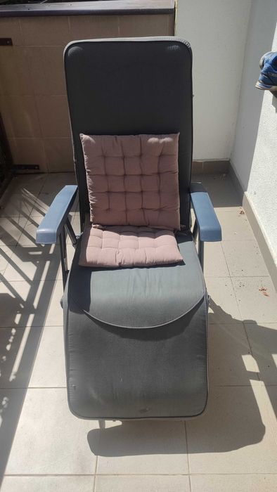 Fotel ogrodowy rozkładany z podnóżkiem