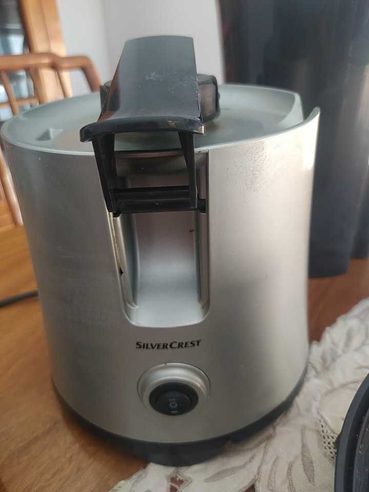 Máquina de sumos Silver Crest