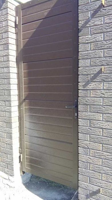 Ворота гаражні секційні, ролетні по оптовим цінам