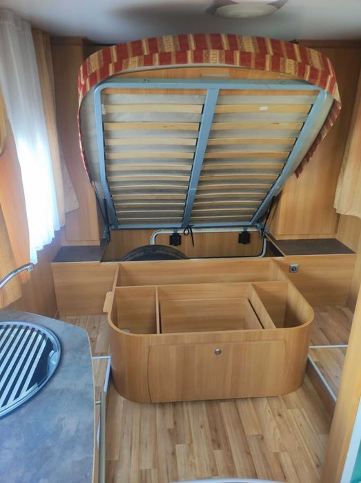 Autocaravana Perfilada Challenger Genesis 42 CAMA CENTRAL