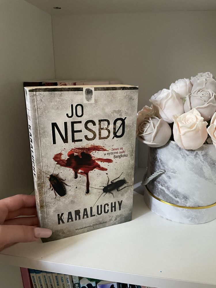 Karaluchy Jo Nesbo