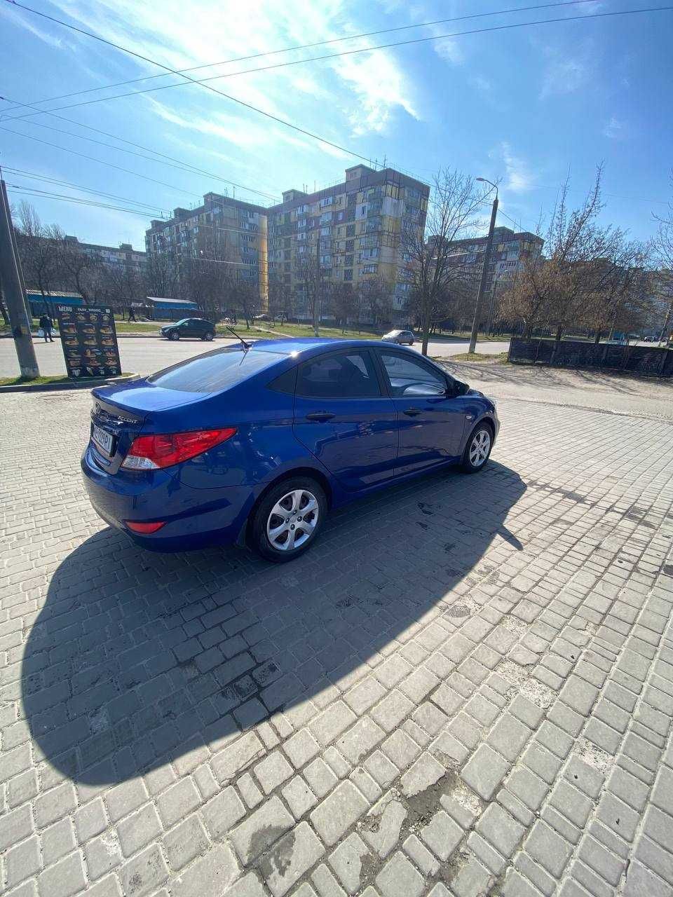 Hyundai accent 2011