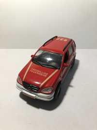 Mercedes ML escala 1/32