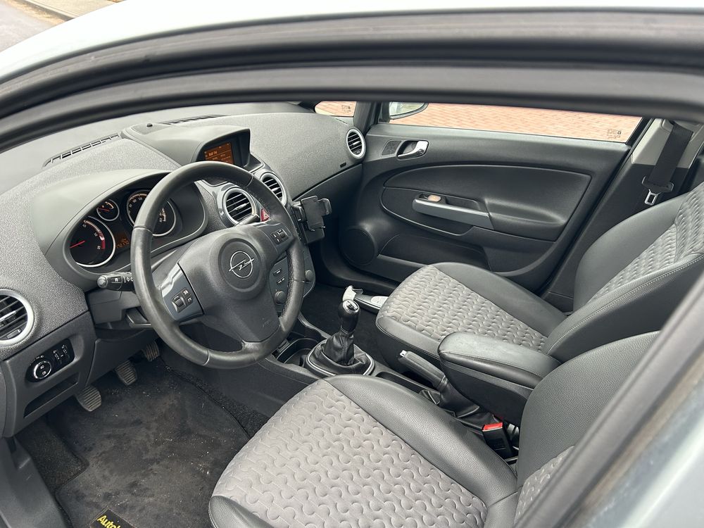 Opel Corsa 1.7 cdti 130 km wersja sport soczewki