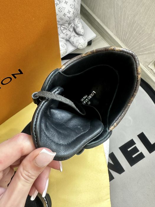 Сапожки Ботинки Чоботи LV