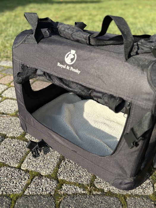 Zestaw transporterek, kuweta, smycz, obroża