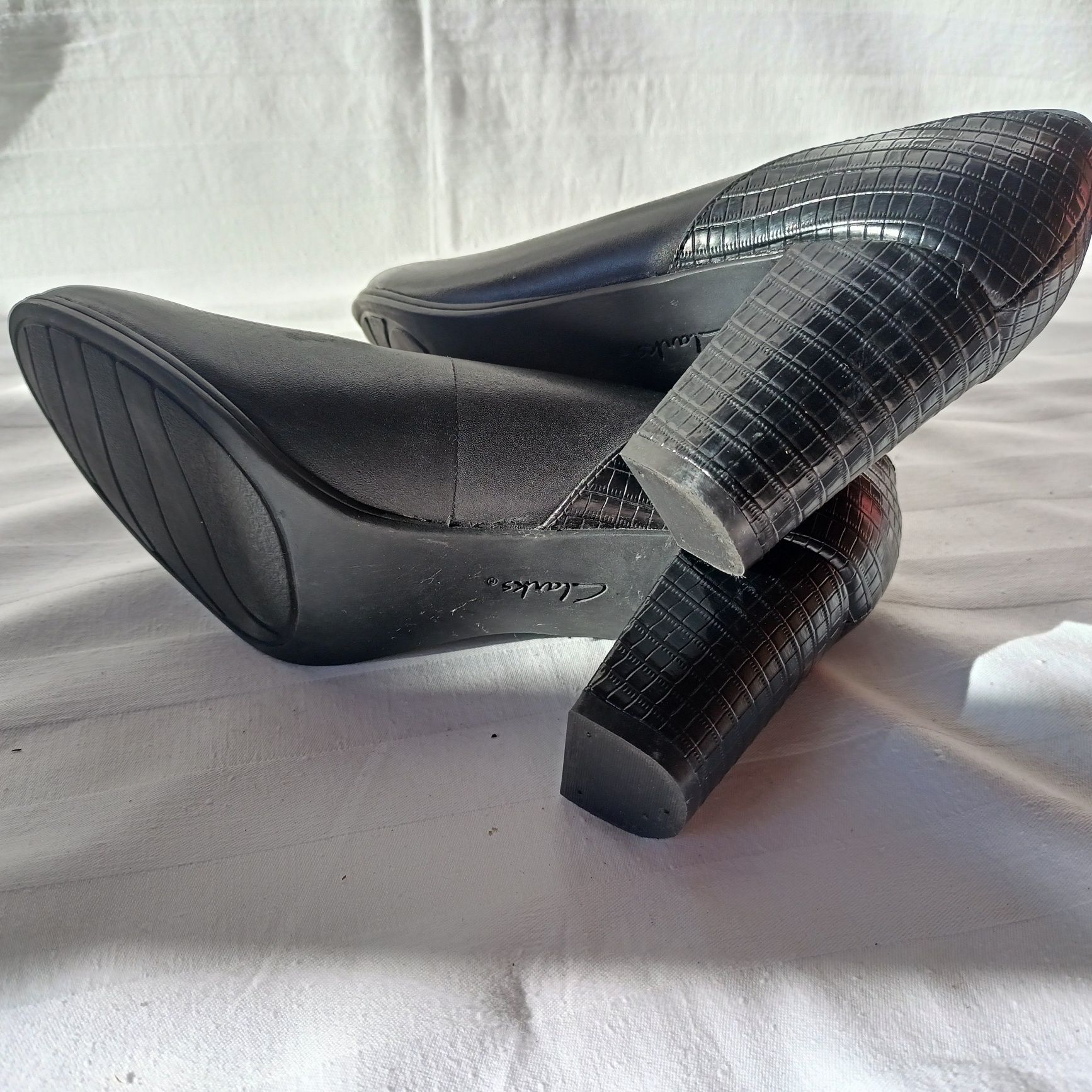 Clarks roz. 37 / UK 4 D / - dł. wkł. 23,5 cm - skóra - super stan