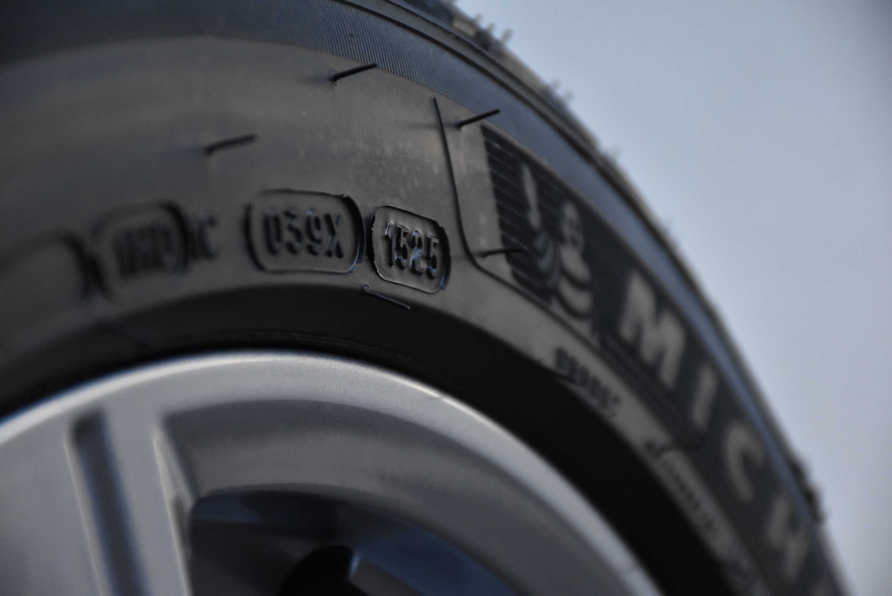 Nowe koła zimowe Audi A5 S5 B10 8B3 19" Nowy model Michelin 2025r