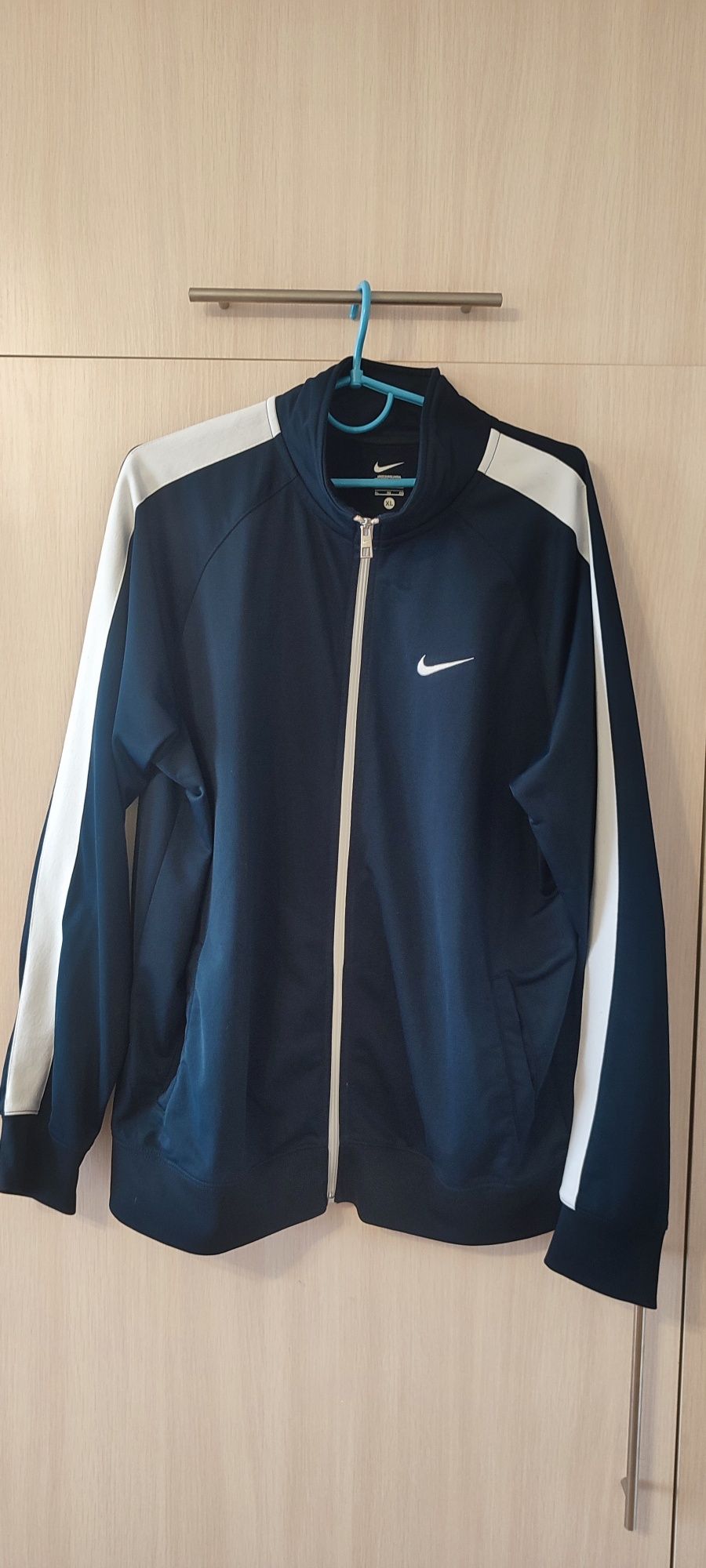 Олімпійка nike  .