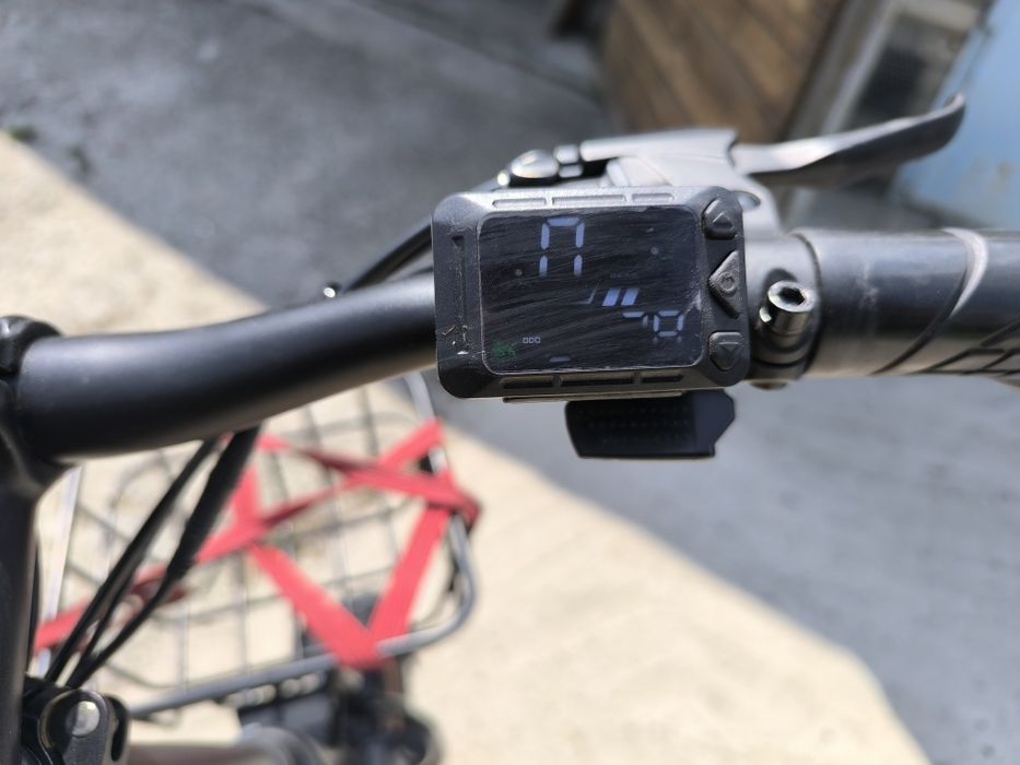 Kugoo Kirin c1 pro new 2024 Продам майже новий електросамокат з сідлом