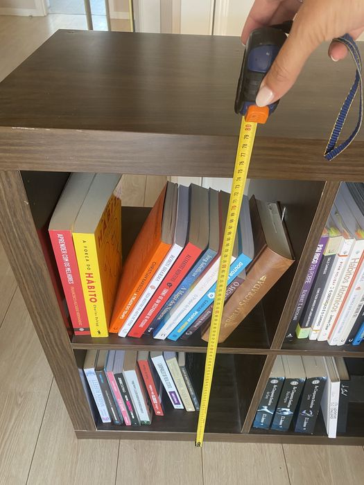 Armario castanho ikea + suporte branco