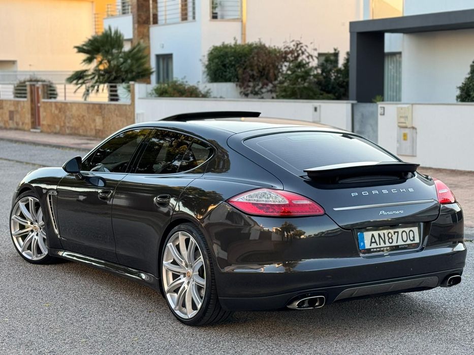 Porsche Panamera 3.0 platinum edition