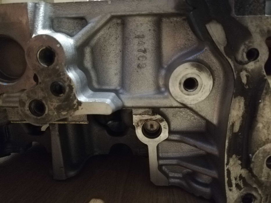 Głowica 2.0cdti Opel Renault