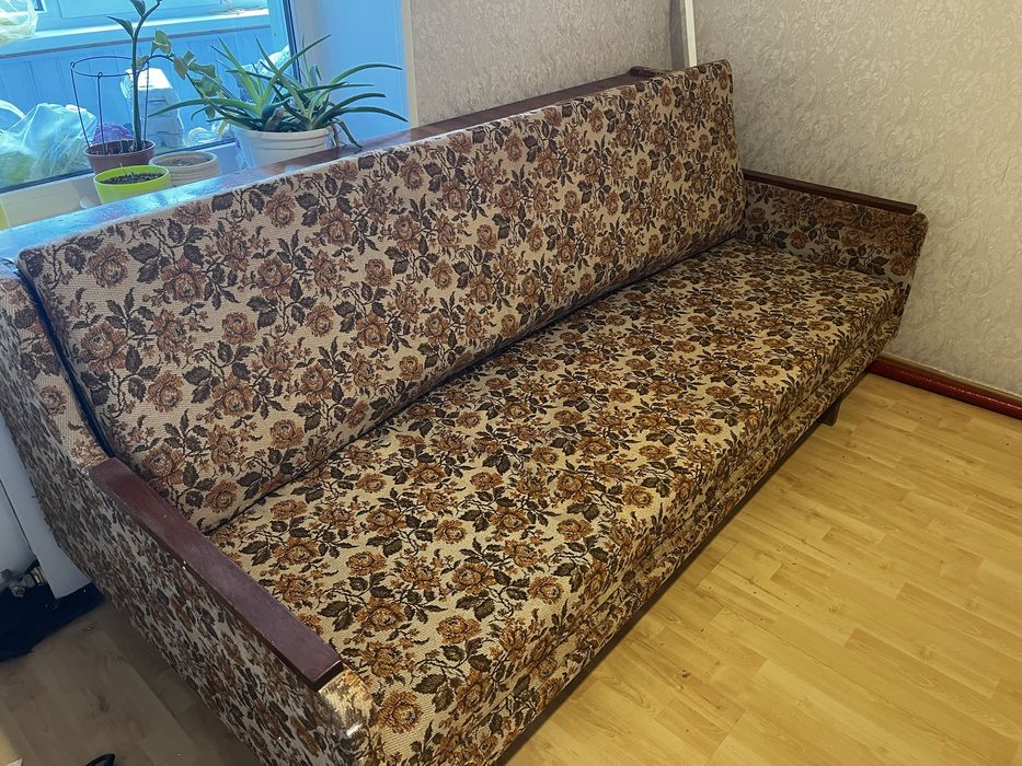 Диван книжка б/у
