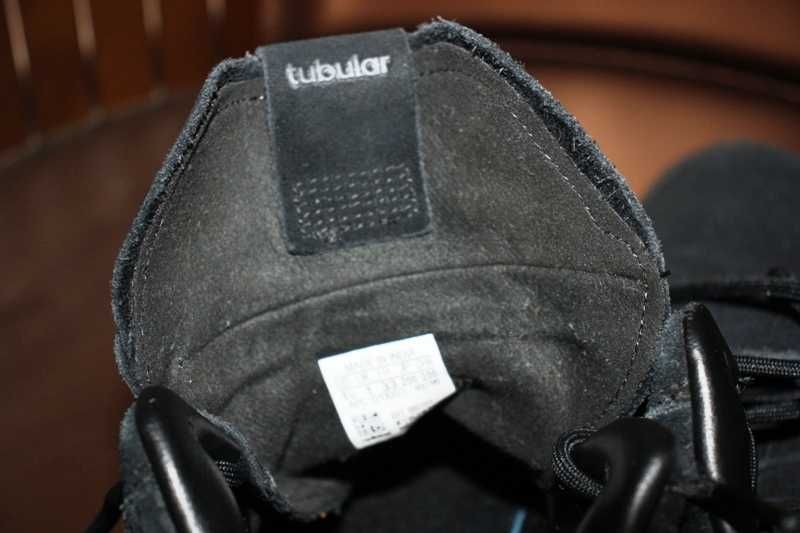 Sapatilhas bota pretas ADIDAS Tubular Ortholite T.33